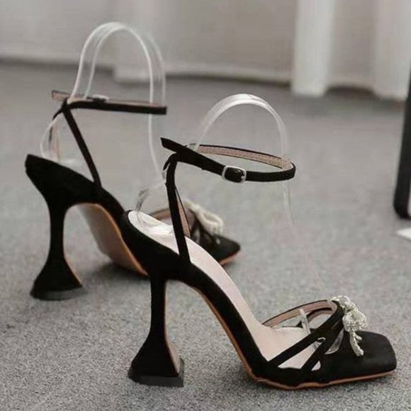 New high heels for women - Picture 1 of 3